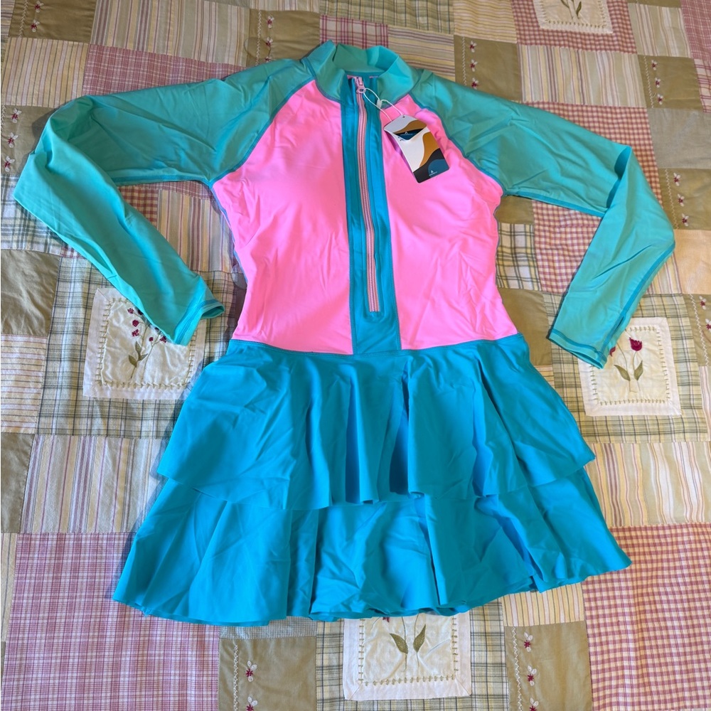 Girls Size M Teal, blue and pink‎ Swimwear One piece with shorts NEW